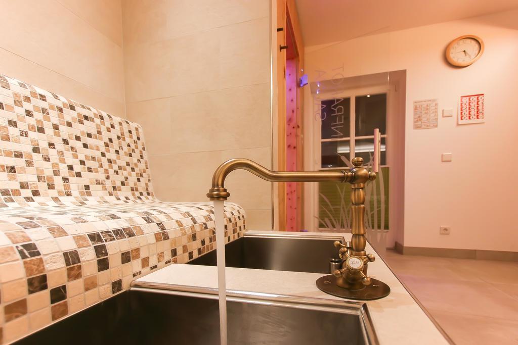 Hotel - Wirts'Haus "Zum Schweizer" لوفر المظهر الخارجي الصورة