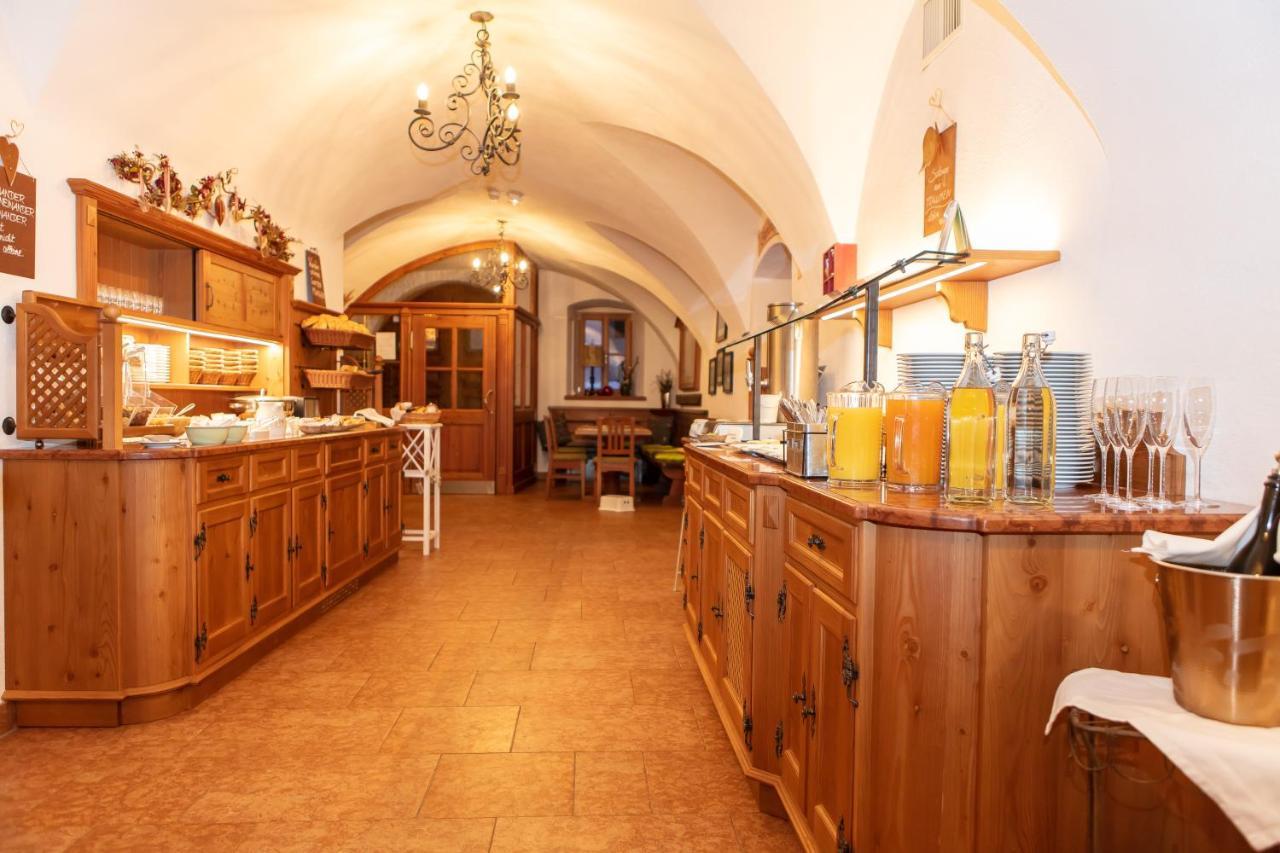Hotel - Wirts'Haus "Zum Schweizer" لوفر المظهر الخارجي الصورة